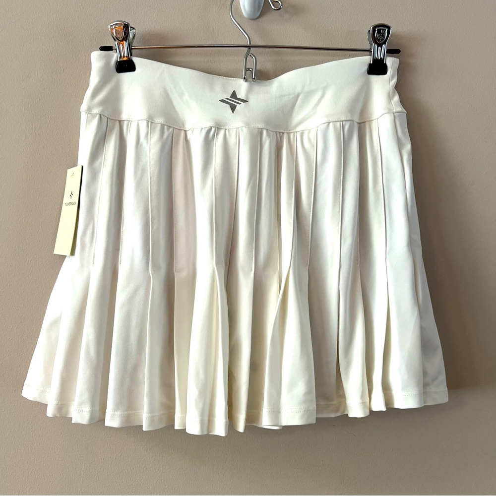 NWOT Tuckernuck Tnuck sport White and Fresh Buds 15 Inch pleated Tennis Skirt xs - Picture 5 of 8